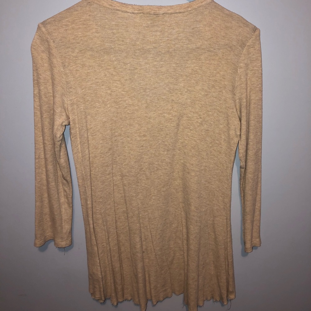Layered Ruffle V-Neck Blouse - Picture 2 of 2